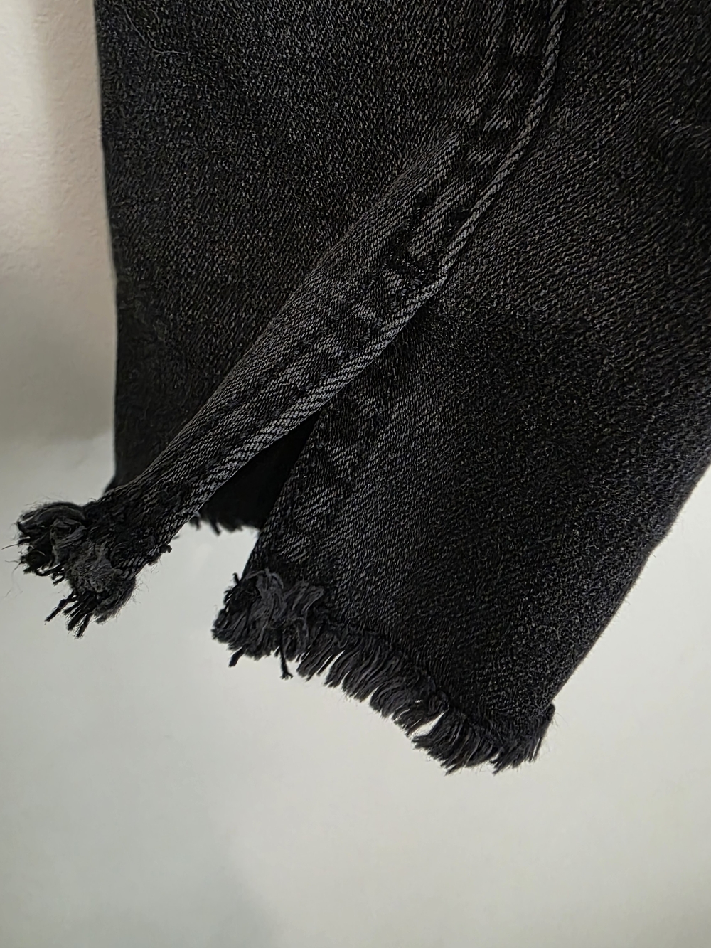 Maurices Black Distressed Denim Jacket Classic Fringe Button Pockets Layer XL - Picture 4 of 9